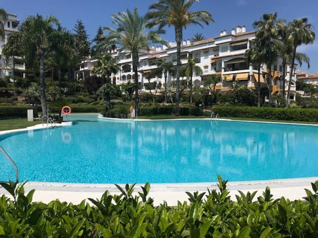 Hacienda Nagueles 1, 2 Bed 2 Bath, Large Terrace 400M From Beach Marbella Exterior foto